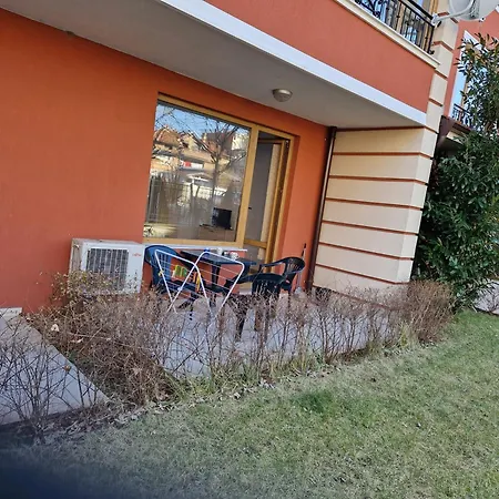 роса Apartment Ravda